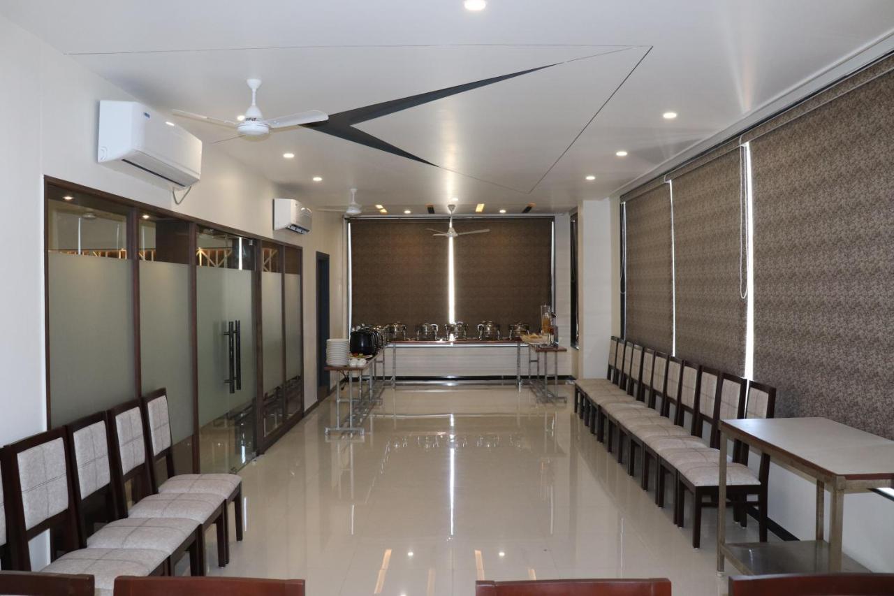 Hotel City Point Phalodi  Экстерьер фото